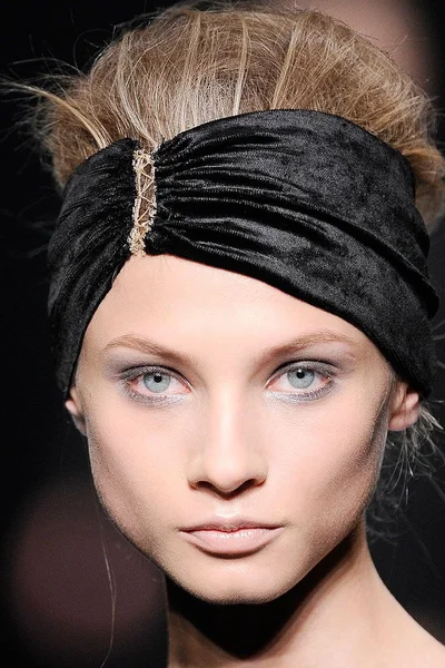 Look 17